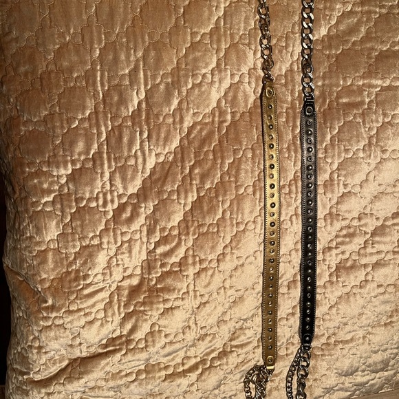 Belts - Picture 1 of 5